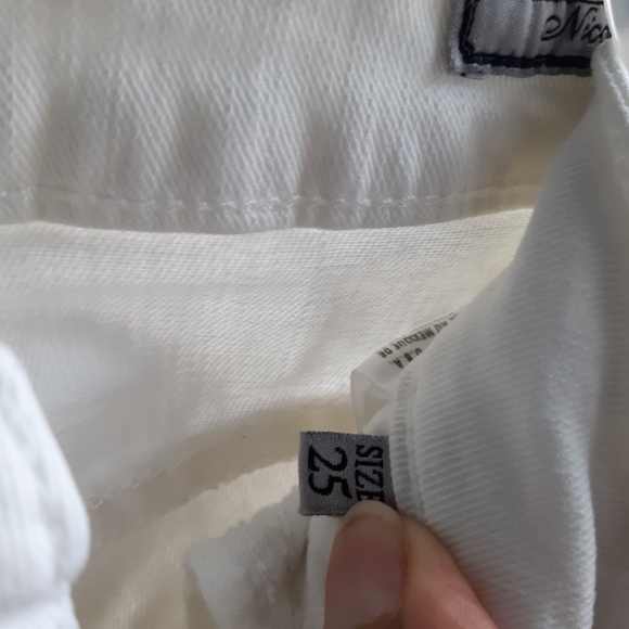 ❤SOLD❤GUESS premium "nicole cigarette" skinny jeans - Picture 11 of 11